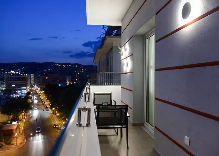 L - Suites
